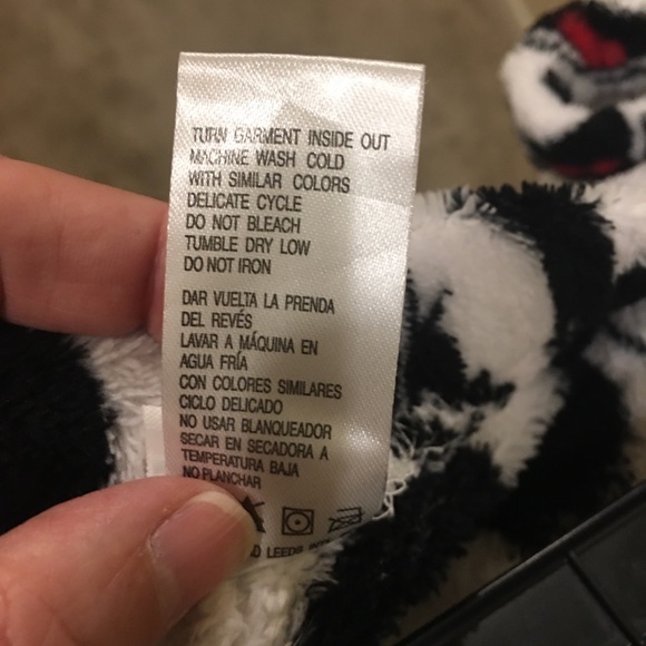 ♦️LN♦️ Mickey Fuzzy PJ Pants - Picture 3 of 4